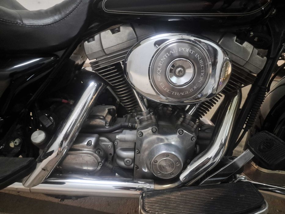 Harley-Davidson Electra Glide FLHTI