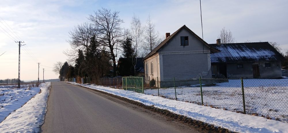 Dom do remontu w malowniczej okolicy.