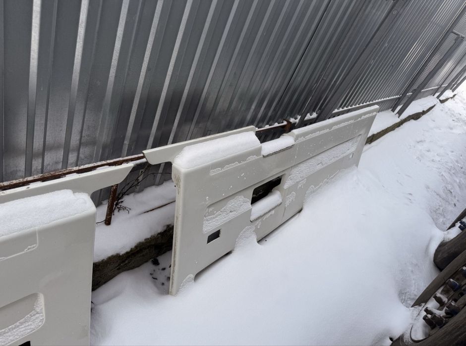 Міжосеві спойлера Volvo FH12,13,16 Спойлера на баки,бокові спойлера