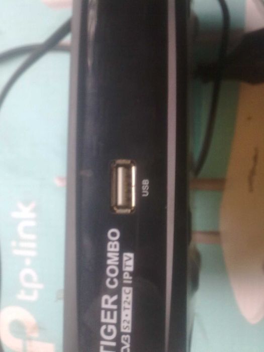 Спутниковий комбо ресивер тигр