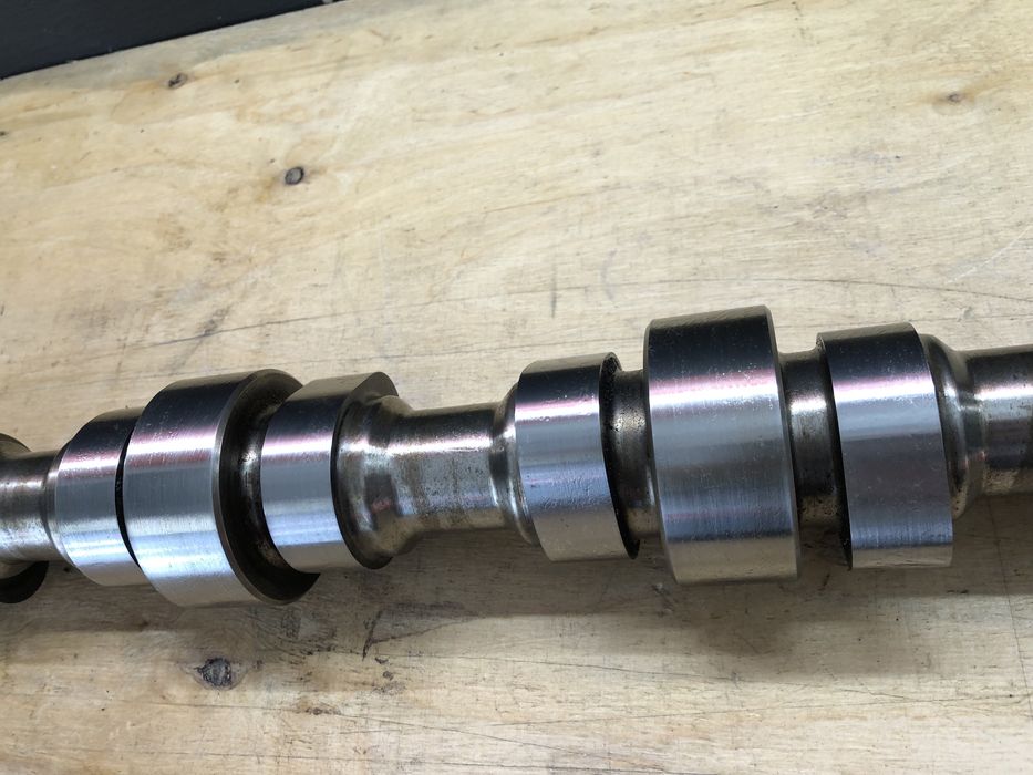 Розподільний вал, розпредвал JOHN DEERE 8430 9.0L R522884/SE501775