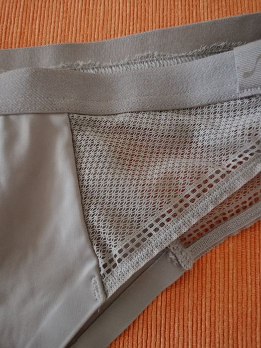 Stringi damskie,kolor mysi.