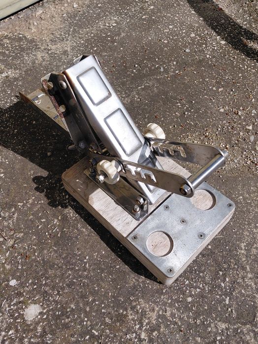 Suporte de motor auxiliar