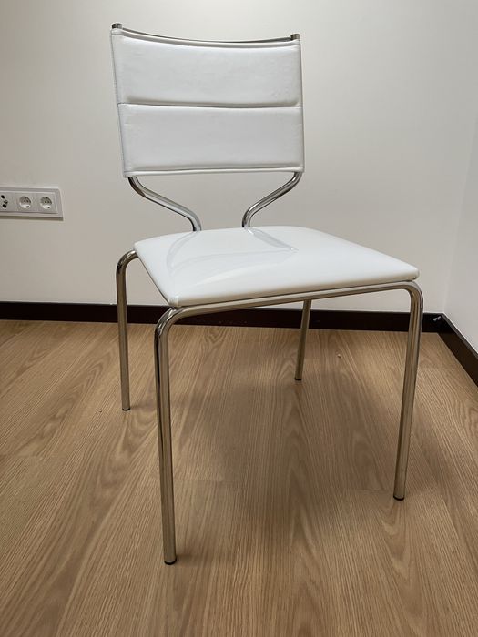 6 Cadeiras em Otimo Estado