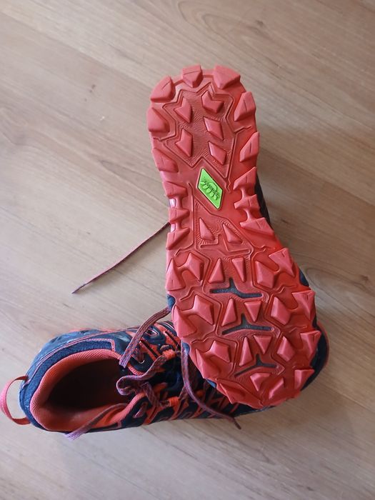 Sapatilhas trail Asics Fuji Trabuco 42,5