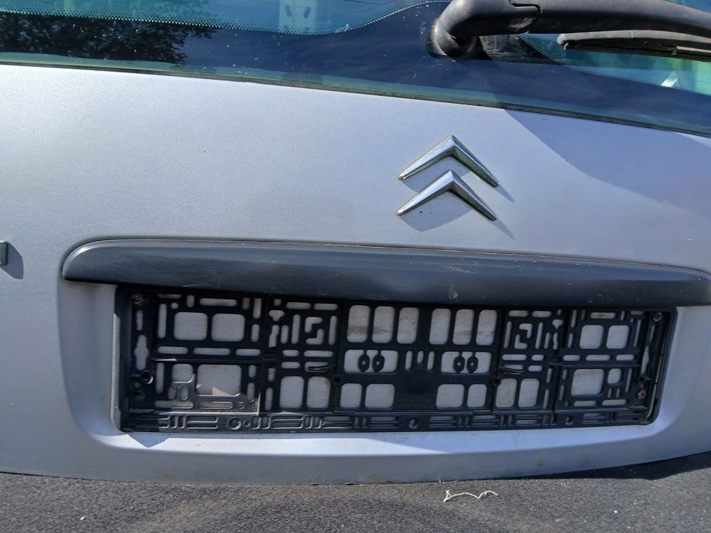 alt