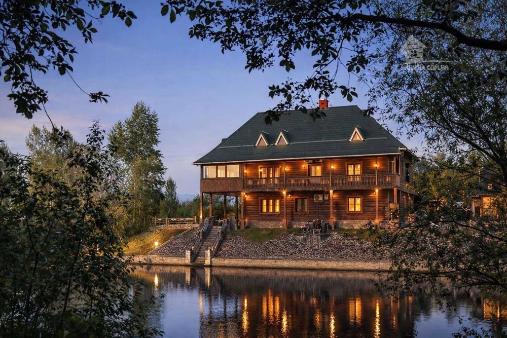 9км від м. Славутич. Будинок 350кв. Оренда від 1 до 3 місяців. Без %