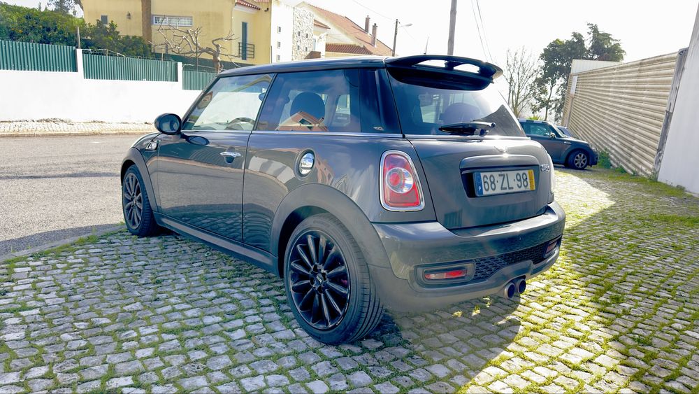 Mini cooper s de 2011 caixa automatica 184 cv
