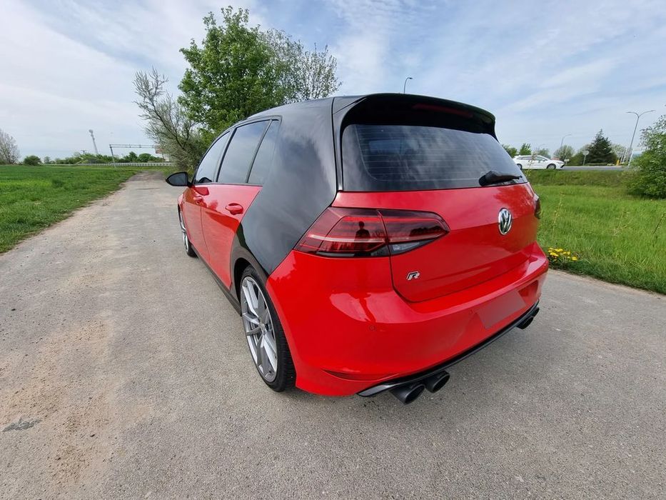 Volkswagen Golf R 4Motion