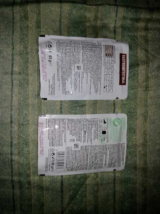 Продам 11 пачек кошачего Royal Canin