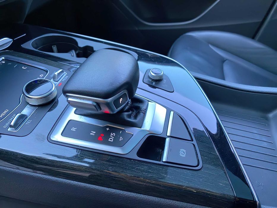 Audi Q7      2019