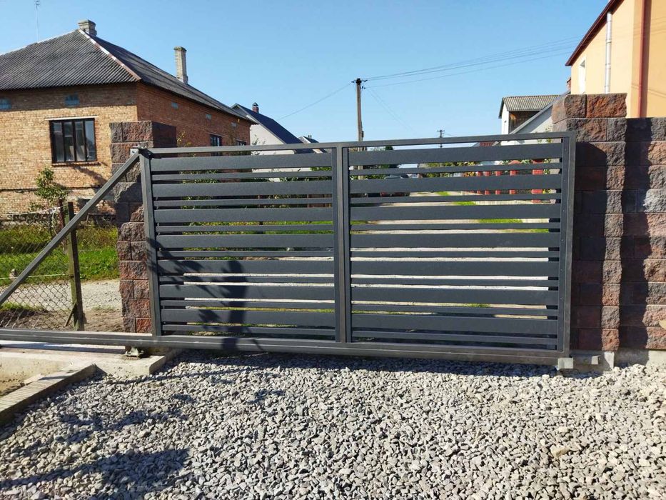 відкатні ворота стиль ранчо-жалюзі