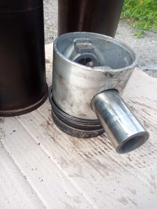 поршнева група Д-245