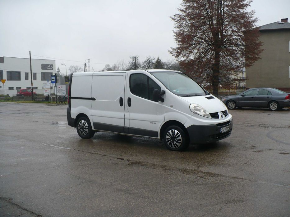 Renault Trafic Oryginalny Mały Przebieg Stan BDB