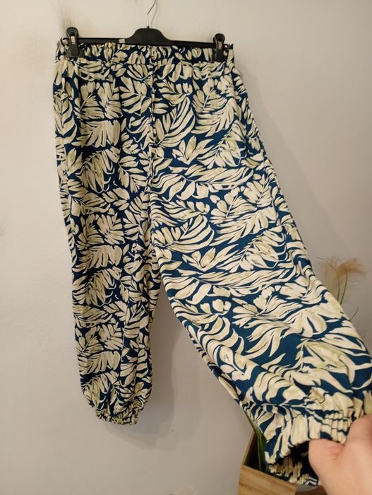 Lekkie spodnie ze ściągaczami rozmiar 46 Shein