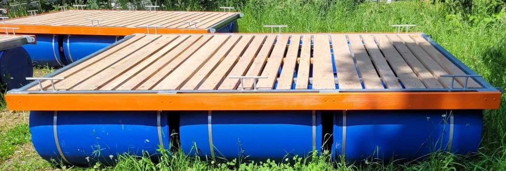 Pomost pływający do cumowania łodzi, motoróerk, jachtów.