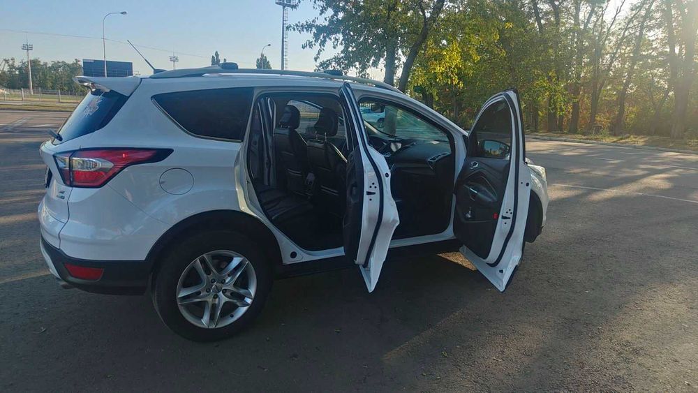 Продам Ford Escape 2.0 4x4  2017