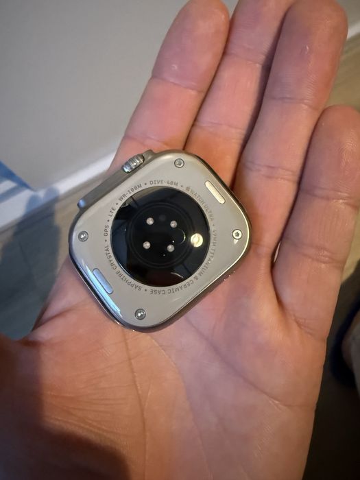 Apple watch ultra 49mm Titanium