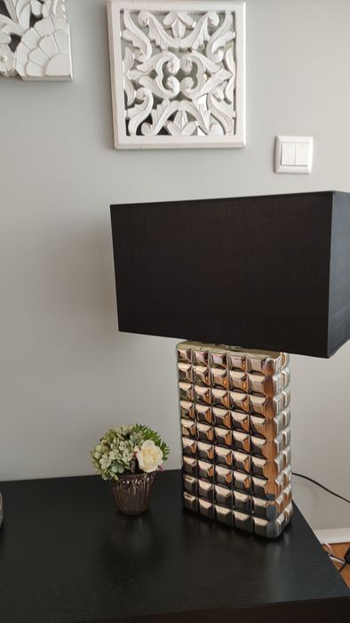 Candeeiro para aparador