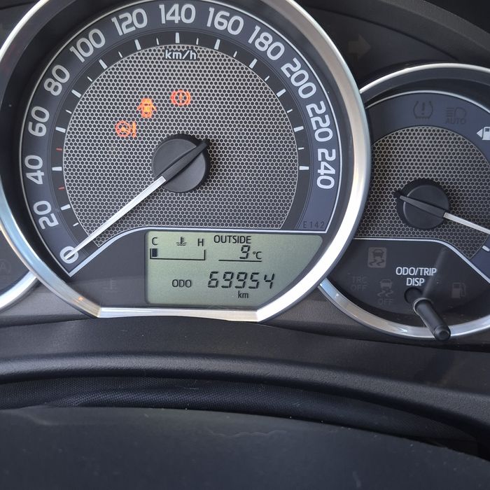 Toyota Auris 1.4 2015 r.