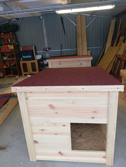 Buda dla psa duża ocieplona porządna