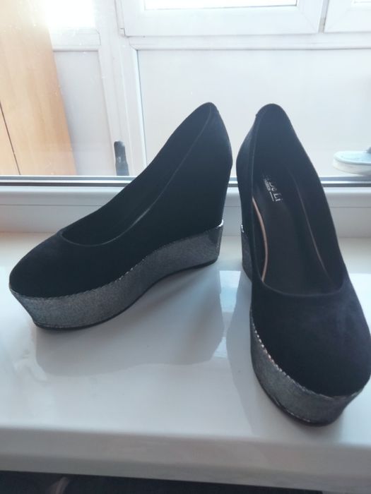 Туфли на платформе.