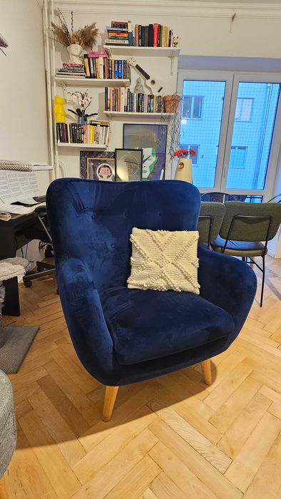 Fotel George wysoki granatowy welur - Bydgoska Fabryka Mebli