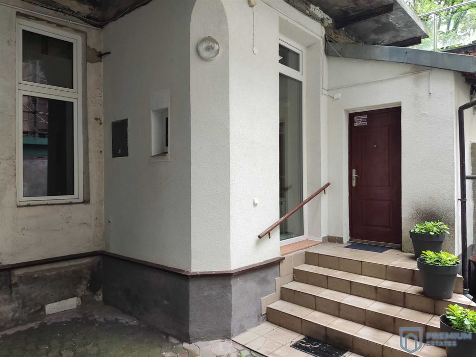 Lokal w oficynie po remoncie, 25m2 Karmelicka ENG