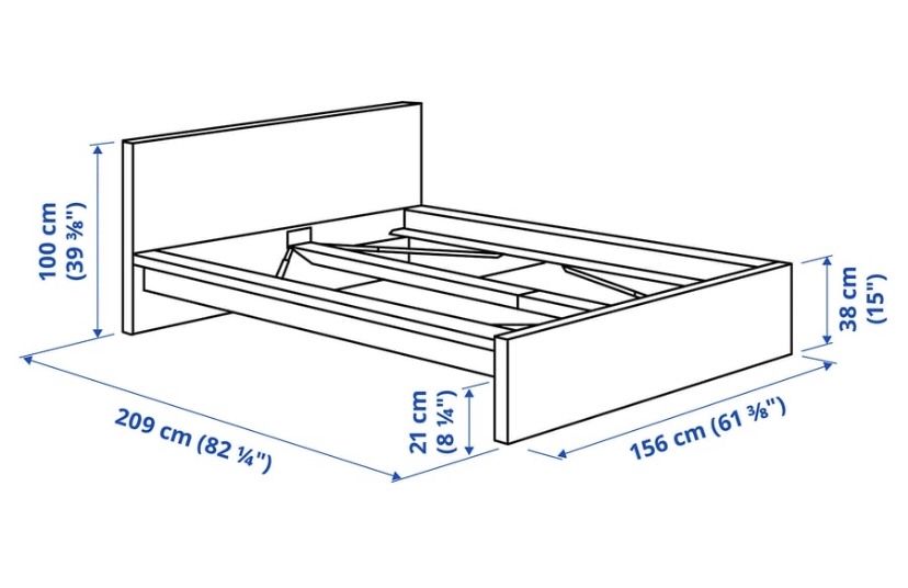 Cama em otimo estado com estrado incluido