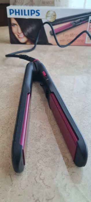 Стайлер випрямляч для волосся Philips Essential Care Ionic
Гладеньке,