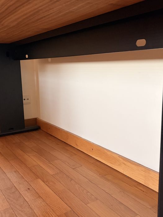 Mesa de Escritório 160x80 em madeira e ferro - robusta e ótimo estado