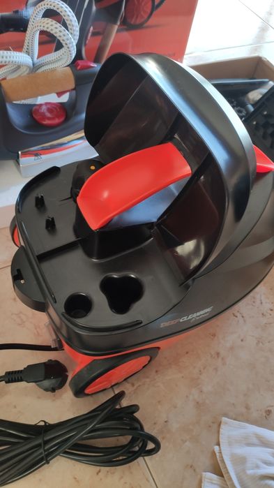 Máquina de limpeza a vapor