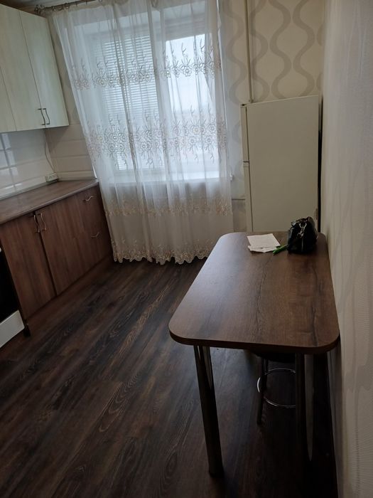 Здаю 1 кім кв Космонавтів ремонт, меблі, техніка