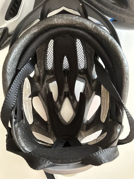 Захисні дитячі шоломи