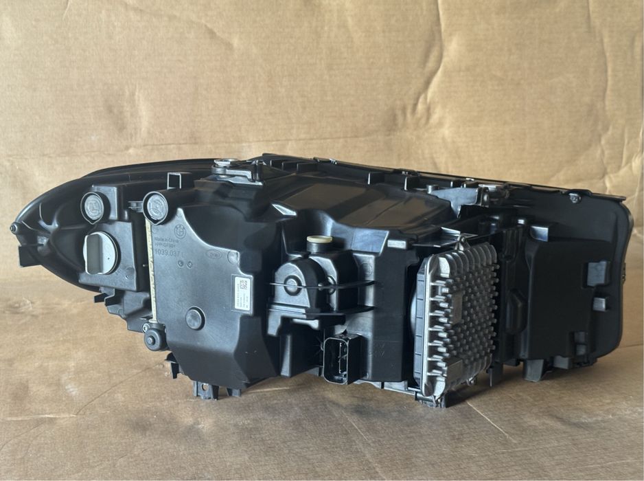 Фари BMW G30 xenon оптика бмв 5 дж30