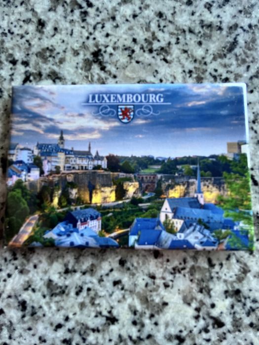 Imanes da Polónia e Luxemburgo