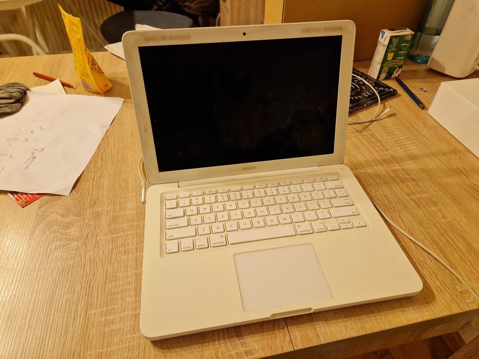 MacBook 13 cali - 6,1 model A1342