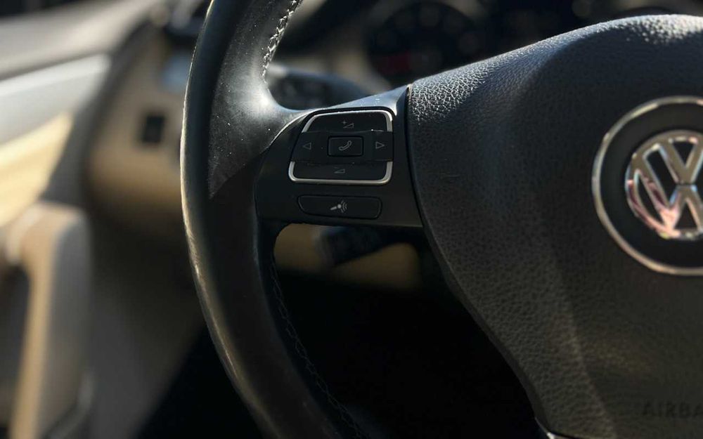 Volkswagen CC 2011