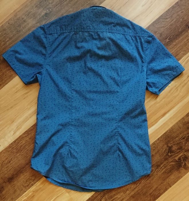 Рубашка мужская с коротким рукавом