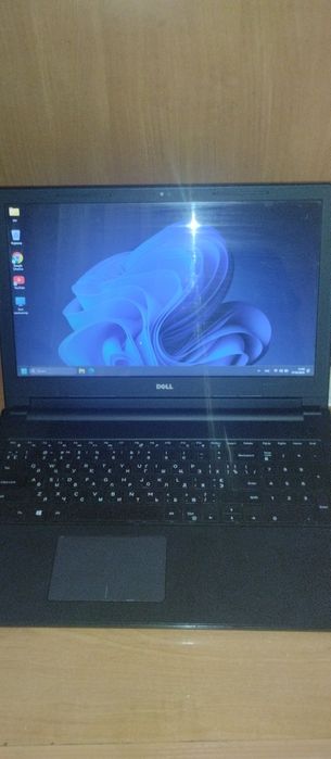 Dell Inspiron 15-3552