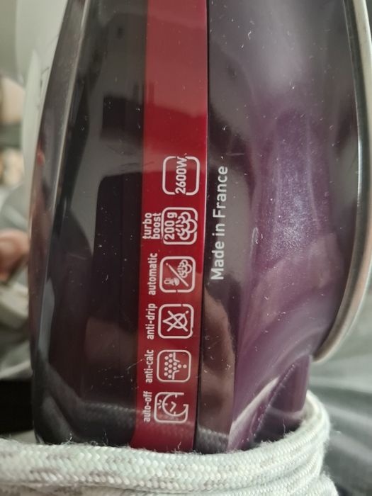 Żelazko parowe Tefal TurboPro Anti-Calc 2600W
Żelazko parowe Tefal Tur