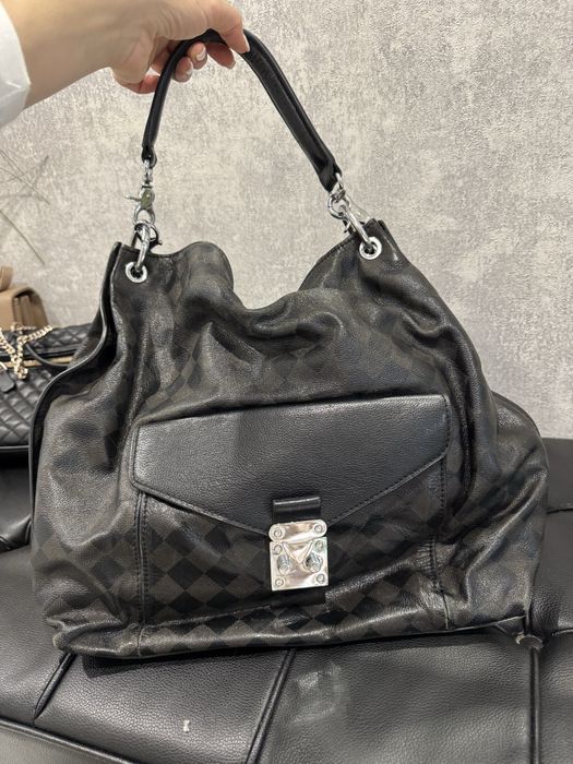 Сумка кожаная брендовая