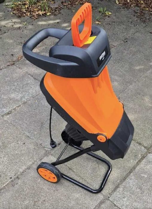 подрібнювач гілок з подвійними ножами измельчитель веток електричний