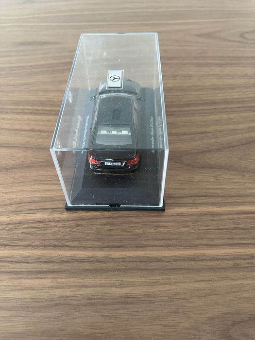 Miniatura Mercedes Benz Classe E
