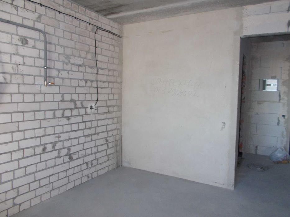 Продам кв-ру 44\21\12 м2 з індивід-им газовим опаленням місто Чернігів