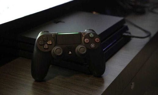 Vendo ps4 pro de 1 tb