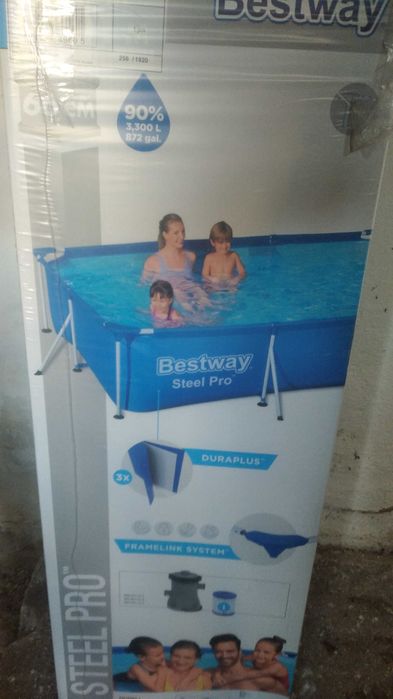 Duży  nowy stelażowy basen ogrodowy   Bestawy 3 m x 2, 01 m x 66