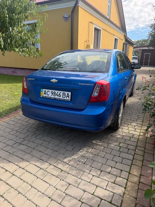 продам автомобіль Шевроле лачетті