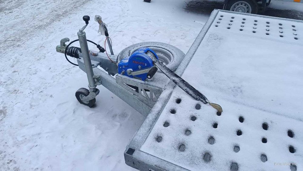 Причіп лафет, лавета, евакуатор.