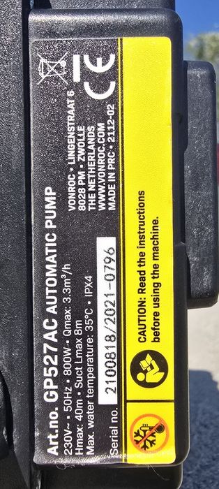 Bomba hidrofórica / Bomba automática
Plástico resistente, pressão 4 bar, altura 40 m, auto-escorvão, proteção a seco, conexões G1", IPX4